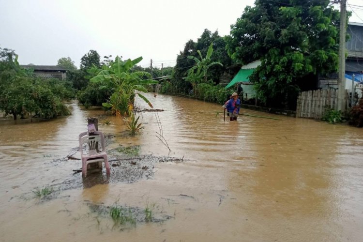 ปภ.เชียงรายเผยผลกระทบอุทกภัย 15 อำเภอจากฝนตกหนักต่อเนื่อง