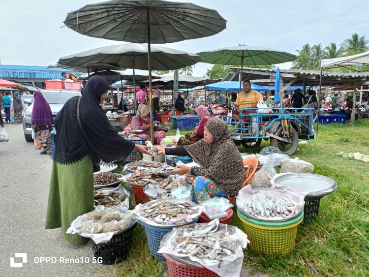 แวะหาผักพื้นเมือง ผลไม้ท้องถิ่น ของกินโบราณมาที่ “หลาดนัดโคกโพธิ์”