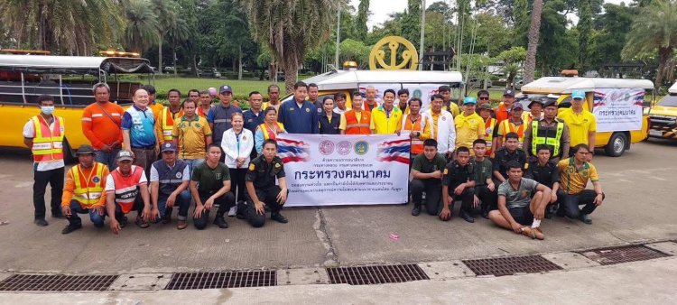 ห่วงผู้อพยพภัยสู้รบ!ผู้ว่าฯศรีสะเกษสั่งนายอำเภอดูแลสิ่งของบริจาคช่วยเหลือผู้ตกทุกข์ทั่วถึง