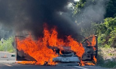 ช็อก!ไฟไหม้รถวอดทั้งคัน โชคดีที่หนีรอดออกมาได้