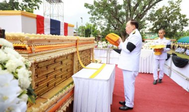 "สุชาติ"ประธานพิธีพระราชทานเพลิงศพ ‘พลทหารสิรวิชญ์ ภิญโญสุข’ ณ วัดสายทอง