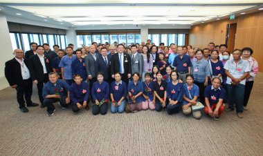 ภาคีชาวไร่ยาสูบ 13 จังหวัด บุกสภาให้กำลังใจรัฐบาลฝ่ามรสุมรอบด้าน ดัน ส.ส. เพื่อไทย ป้องอาชีพชาวไร่ยาสูบ