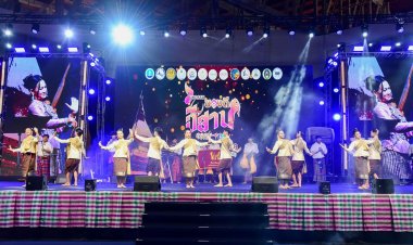 ปิดฉากมหกรรมของดีอีสาน เงินสะพัดเฉียด 100 ล.คนทะลักแห่ชม"หมอลำ-มวยไทย"