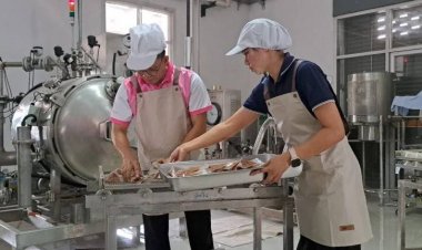 ไอเดียเจ๋ง!มมส.ผลิตอาหารสำเร็จรูป ข้าวเหนียวทอด หมูทอด  ส่งต่อชายแดนแนวหน้า