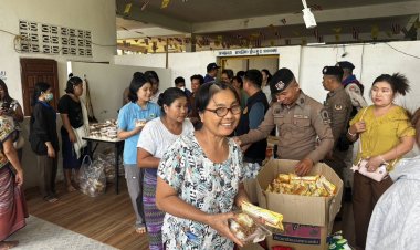 มนุษยธรรม!นอภ.ท่าสองยางมอบสิ่งของอุปโภค-บริโภคซับน้ำผู้ลี้ภัยสงครามเมียนมา