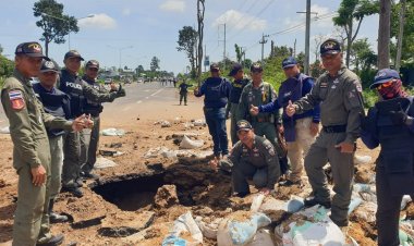 กองทัพไทยนำคณะผู้สังเกตการณ์ชั่วคราว 8 ชาติ ลงพื้นที่ดูข้อเท็จจริงกัมพูชาละเมิดหยุดยิง