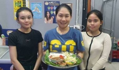 หมึก มายา พาชิม!! น้องสาวหน่อย-มณฑิรา ชวนมา กิ๋นอาหารเมืองเหนือที่  “ร้านลำดีตี้สายไหม”