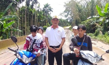 “ปลัดอ๊อด”เร่งประสานหน่วยงานเกี่ยวข้องปรับเส้นทางอุ้มผาง-บ้านเปิ่งเคลิ่ง พังเสียหาย