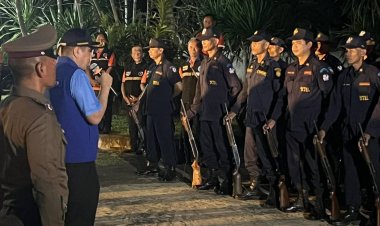 ผู้ว่าฯ ศรีสะเกษลงพื้นที่ตรวจเยี่ยม ชรบ.และชาวบ้านชายแดนกันทรลักษ์