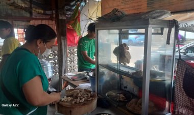 บันทึกแม่สอด....มาแม่สอด ต้องที่นี่เลย  “เตี้ยข้าวมันไก่  ข้าวมันไก่หมดแล้ว”