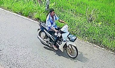 ตร.ปราจีนบุรีแกะกล้องวงจรปิดล่าคนร้ายย่องฉกจยย.ขับหนีล่องหน