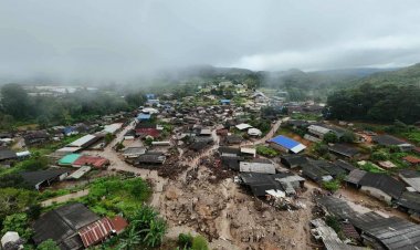 ภาพมุมสูง ฝนตกหนัก ดินสไลด์ ภัยพิบัติครั้งใหญ่ถล่มบ้านปางอุ๋ง