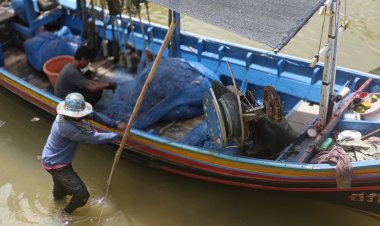 บางมุมชีวิตประมงพื้นบ้านริมคลองตุยง “อาชีพคนขายปลา”