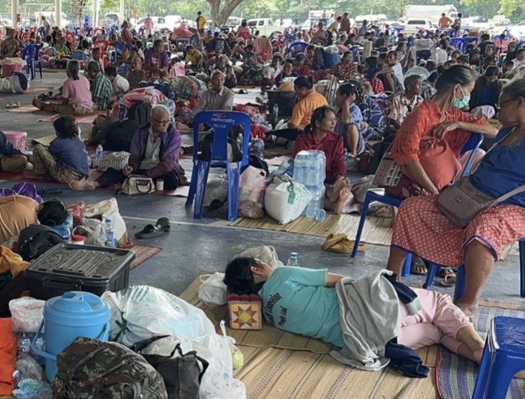 ศรีสะเกษย้ายผู้ลี้ภัยสู้รบออกจากศูนย์สถานศึกษาเตรียมการเปิดเทอม "ย้ายไปอยู่ศูนย์พักพิงแห่งใหม่"