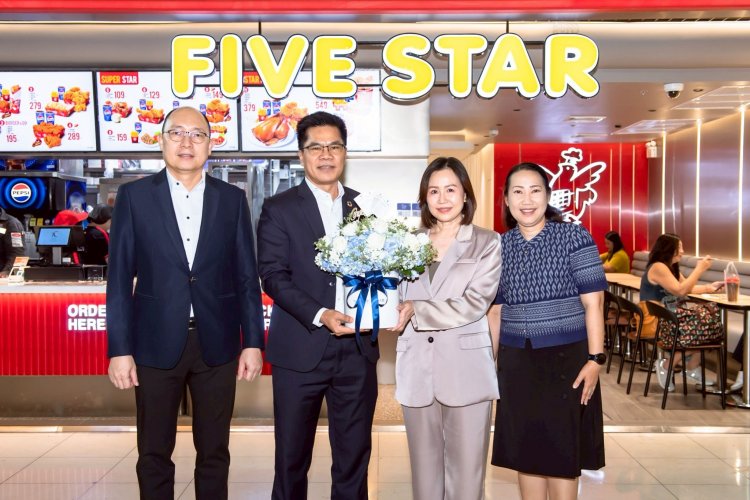 แห่ร่วมยินดินเปิดร้านห้าดาวใหม่สาขาสุวรรณภูมิบริการแก่นักเดินทาง
