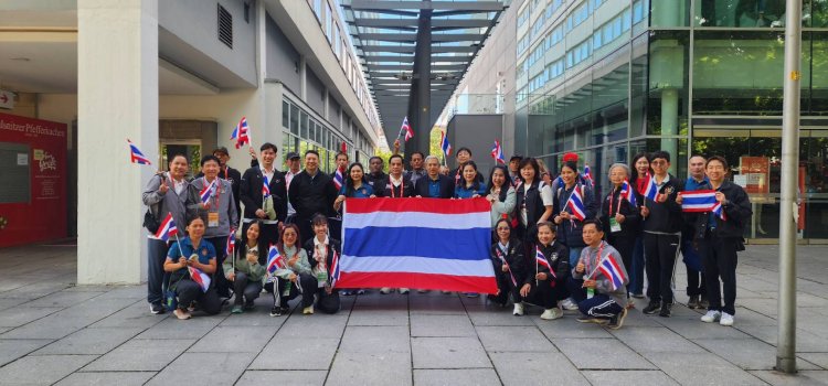 ท่านทูตพร้อมภรรยาประจำกรุงเบอร์ลินรับทัพไทยสู้ศึกกีฬาผู้เปลี่ยนอวัยวะโลก