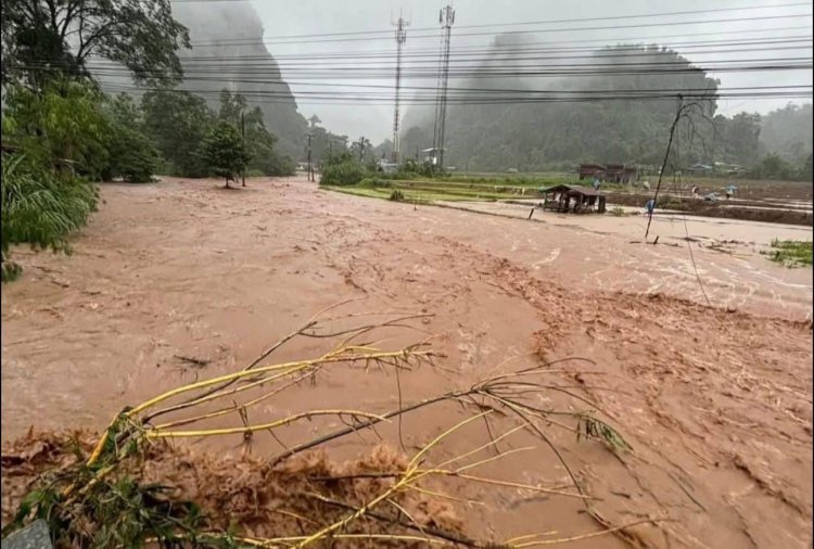 แม่ฮ่องสอนระทม!ฝนถล่ม น้ำป่าไหลหลาก ท่วมฉับพลันหลายพื้นที่
