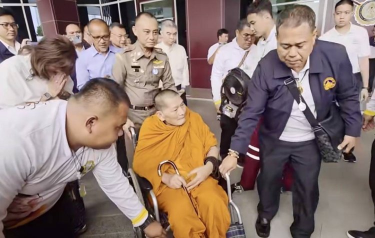 "หลวงปู่ศิลา"เมตตาอวยพร"บิ๊กเต่า" ที่บช.ก.-เจิมท้าวเวชสุวรรณ์
