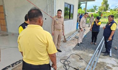 ศรีสะเกษระดมช่างจิตอาสาสร้างบ้านให้ผู้ประสบภัยอย่างหนัก 32 หลัง