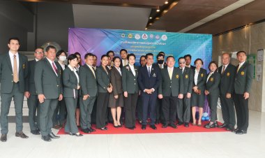 มหาวิทยาลัยเกริกจัดสัมมนาวิชาการหัวข้อ"ทางออกประเทศไทยในยุคสงครามการค้า สงครามชายแดนฯ"