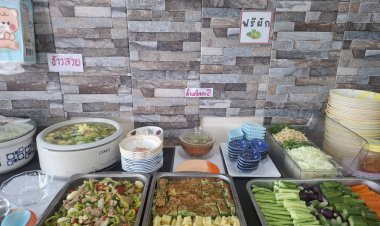 ความอร่อยบนจานกระเบื้อง!! เที่ยวเลยแวะร้าน “นาราคิน คาเฟ่” บุฟเฟ่ต์ไม่อั้น