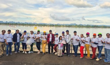 ล่องโขงเล่าความหลังทำบุญ กราบไหว้ พญาศรีสัตตนาคราช