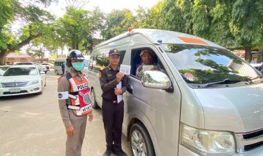 สำนักงานขนส่งน่าน ลงพื้นที่ตรวจความพร้อมรถรับส่งนักเรียน มุ่งยกระดับมาตรฐานความปลอดภัยทางถนน