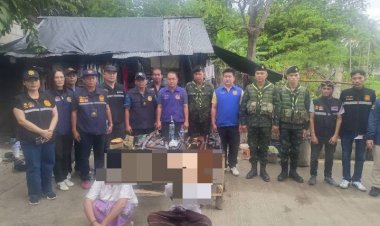 รวบ 2 หนุ่มเมียนมาพร้อมอาวุธปืน ระเบิด เครื่องกระสุนเพียบ