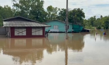 ชาวกรุงเก่า6 อำเภอกว่า 2 หมื่นครัวเรือนระทมจมน้ำท่วมบ้านเดือดร้อนหนัก