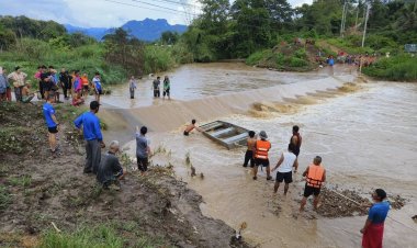 ตาก- เจ้าหน้าที่ เร่งค้นหา ชายวัย 70 ปี   ระหว่างเกิดน้ำป่าไหลหลากพลัดร่างสูญหาย