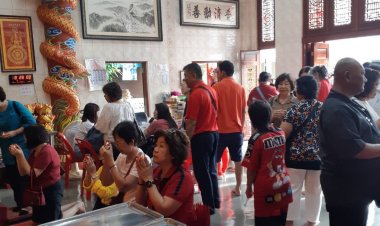 “วันรวมชาติ” มาเลเซีย นักท่องเที่ยวทะลักเข้าหาดใหญ่ ก่าครึ่งแสน เงินหมุนสะพัด 300 ล้านบาท