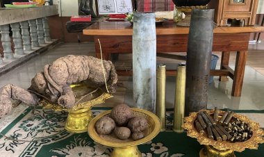 วัดกุดสมิงศรีสะเกษ!เตรียมหล่อปลอกลูกกระสุนปืนใหญ่ประดิษฐานชายแดนไทย-เขมร