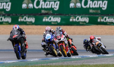 สนาม3กระหึ่ม!!! พระเอกหนุ่ม "โอม-ภวัต" ลุยกีฬาความเร็วเปิดตัวสนามแรก