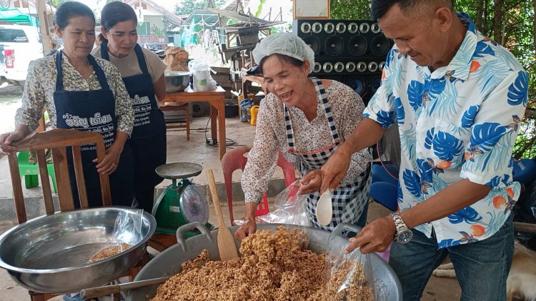 ธุรกิจครอบครัว!กระยาสารทสูตรโบราณขายปลีก-ส่ง รายได้สุดปัง