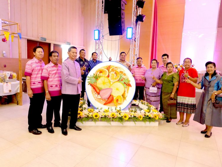 ท.ต.บางเมืองจัดงานมหกรรมอาหารอร่อยและของดีเทศบาลตำบลบางเมือง