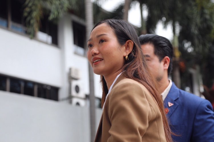 ศาลให้ประกันตัว “ชลธิชา”หลังพิพากษาคุก 2 ปี 8 เดือนคดี ม.112