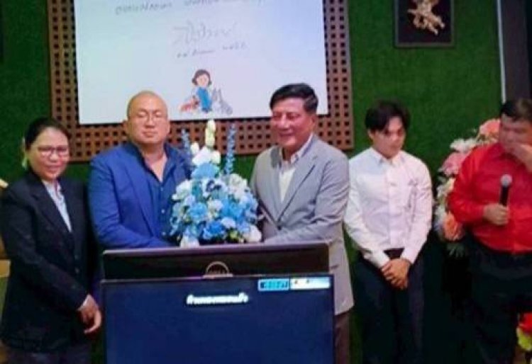 พล.อ.อ.สมชาย ประธานในงานแสดงความยินดี ดร.กานต์ ศรีสุวรรณ นักศึกษา วปอ.68