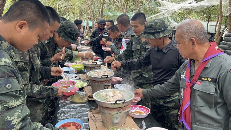หลวงตาสิ้นคิด ส่งตรงหมูกะทะ บำรุงขวัญทหาร ตชด.22 ชายแดนเขาวิหารศรีสะเกษ