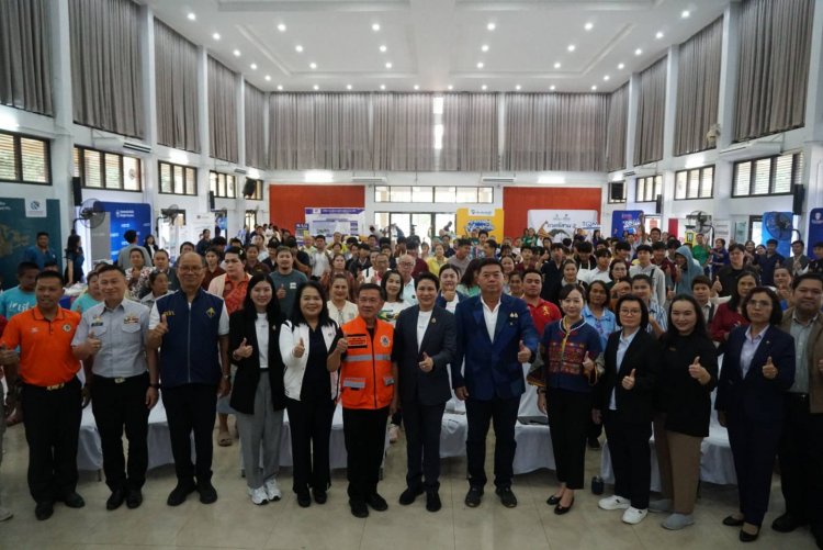 คปภ.เสริมแกร่งเชียงคานร่วมขับเคลื่อนยกระดับระบบการประกันภัยมิติชีวิต -ทรัพย์สิน-ธุรกิจ