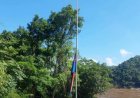 กองทัพ KNU ลดธงครึ่งเสาตลอดแม่น้ำสาละวิน แสดงความอาลัยน้อมถวายสมเด็จพระพันปีหลวง