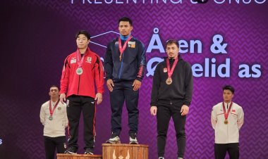 สะใจกองเชียร์ !!!! "เวฟ" สร้างชื่อกระชาก2เหรียญทองรุ่น71กก.ชิงแชมป์โลกนอร์เวย์