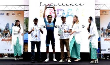 "ธนาคาร"สุดยอด คว้ารางวัลนักปั่นยอดเยี่ยม จักรยานทางไกล "เลอ ทัวร์ เดอลังกาวี