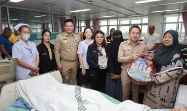 ผู้แทน ศอ.บต. เยี่ยมให้กำลังใจผู้ได้รับบาดเจ็บ-ผู้ประกอบการ จากเหตุปล้นร้านทองสุไหงโก-ลก