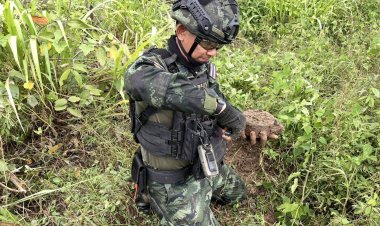 ระทึก!ทหารไทยกู้ทุ่นระเบิดเก่า 3 ทุ่น เขมรฝังบริเวณบ้านหนองหญ้าแก้ว