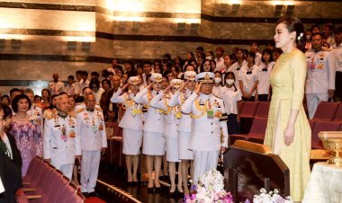 “พระราชินี” ทอดพระเนตรการแสดงบัลเลต์รอบเยาวชน เรื่อง “เดอะ นัทแครกเกอร์”