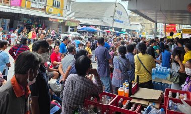 รอคิวตั้งแต่เช้า!พ่อค้าแม่ค้า อุทัยธานี แห่ลงทะเบียนคนละครึ่งพลัส