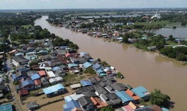 น้ำท่วมยังสาหัส ชาวอยุธยา โอดน้ำท่วมนานร่วม 2 เดือนแล้ว