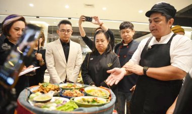 ร้านอุทยานข้าวแกงคว้าแชมป์สุดยอดร้านข้าวแกงแห่งประเทศไทยจัดโดยททท.และสมาคมภัตตาคารไทย