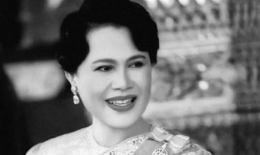 สถิตในดวงใจไทยนิรันดร์