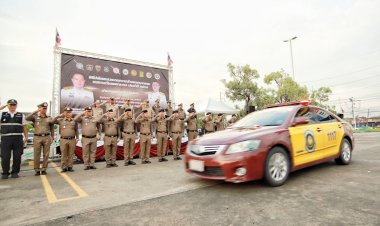 ปทุมธานี ปล่อยแถวระดมกวาดล้างอาชญากรรม เทศกาลลอยกระทง